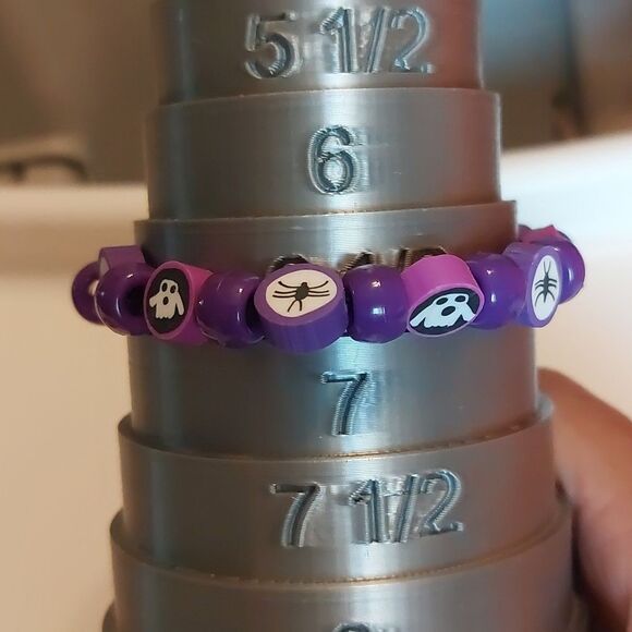 Bundle Lot of 4 Bracelets Assorted Sizes Stackable Halloween Themed - Picture 9 of 11